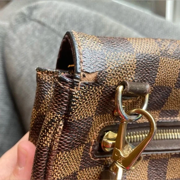 Authentic LOUIS VUITTON Damier Ebene Hoxton GM Shoulder Bag Brown (Made in USA) - Picture 13 of 16